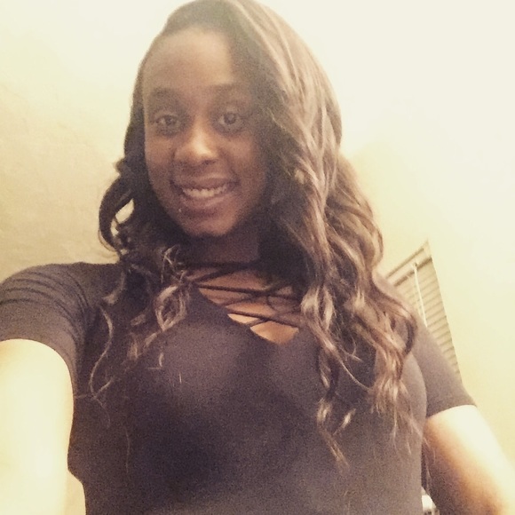 Meet your Posher, Rashida - Picture 1 of 1